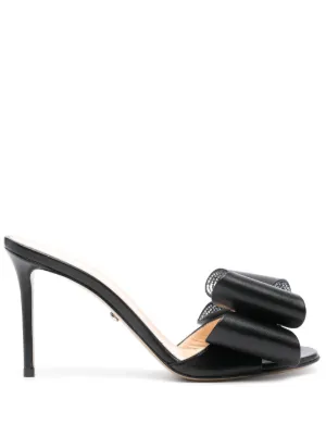 FARFETCH - The Global Destination For Modern Luxury