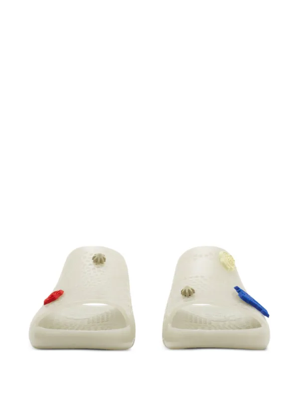 Burberry Stingray appliqué-detail Slides | White | FARFETCH JO Burberry Stingray appliqué-detail Slides | White | FARFETCH JO