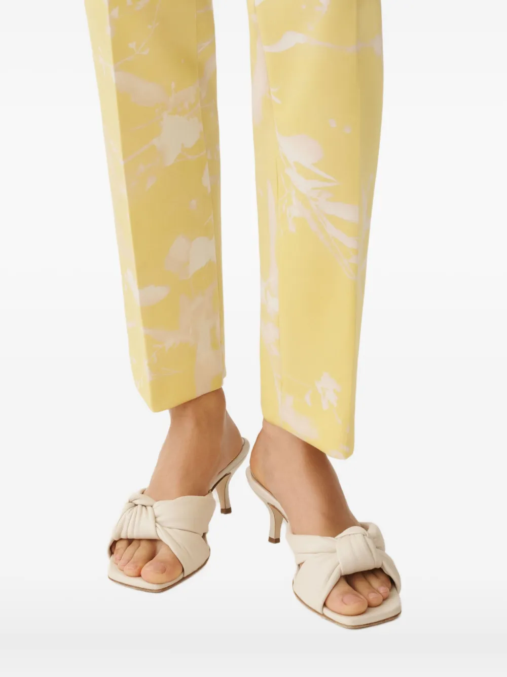 Fabiana Filippi Knot-detail Leather Sandals In Neutral