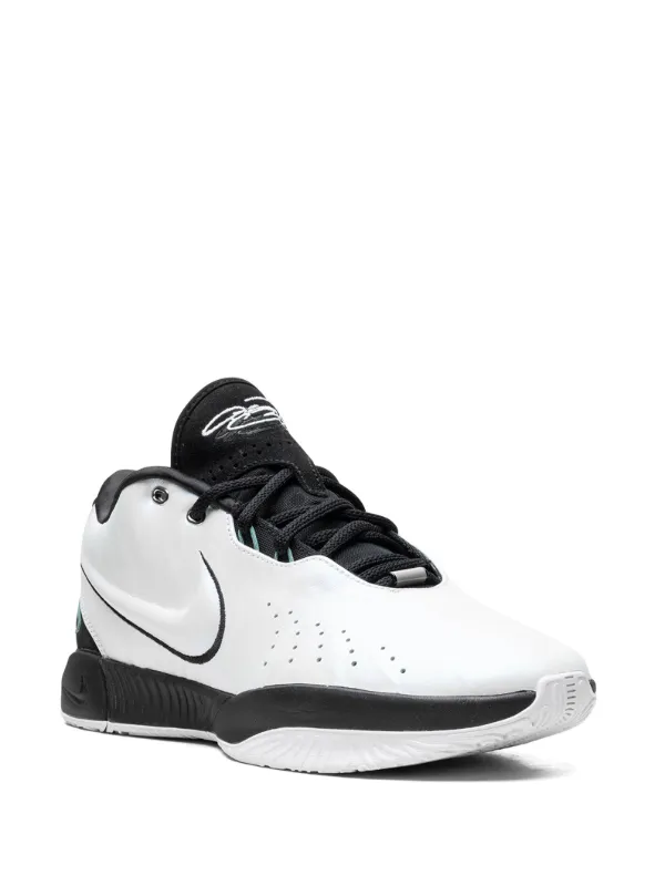 Nike LeBron 21 