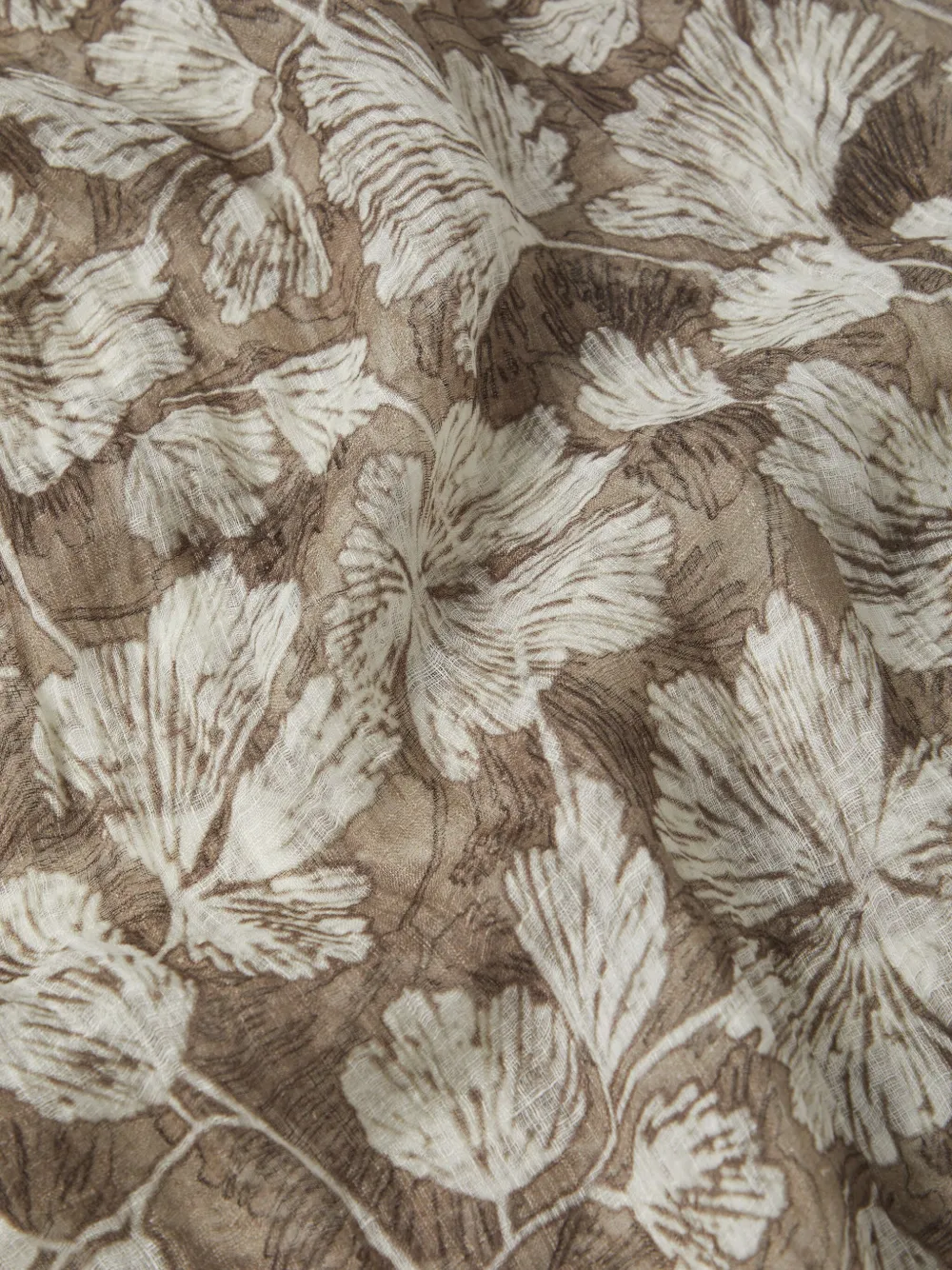 Brunello Cucinelli Floral-print Linen Scarf In Green