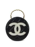 CHANEL Pre-Owned 1995 pre-owned CC diamond-quilted round vanity bag - Black