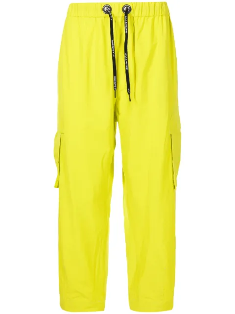 À La Garçonne Calça cargo com ajuste no cós