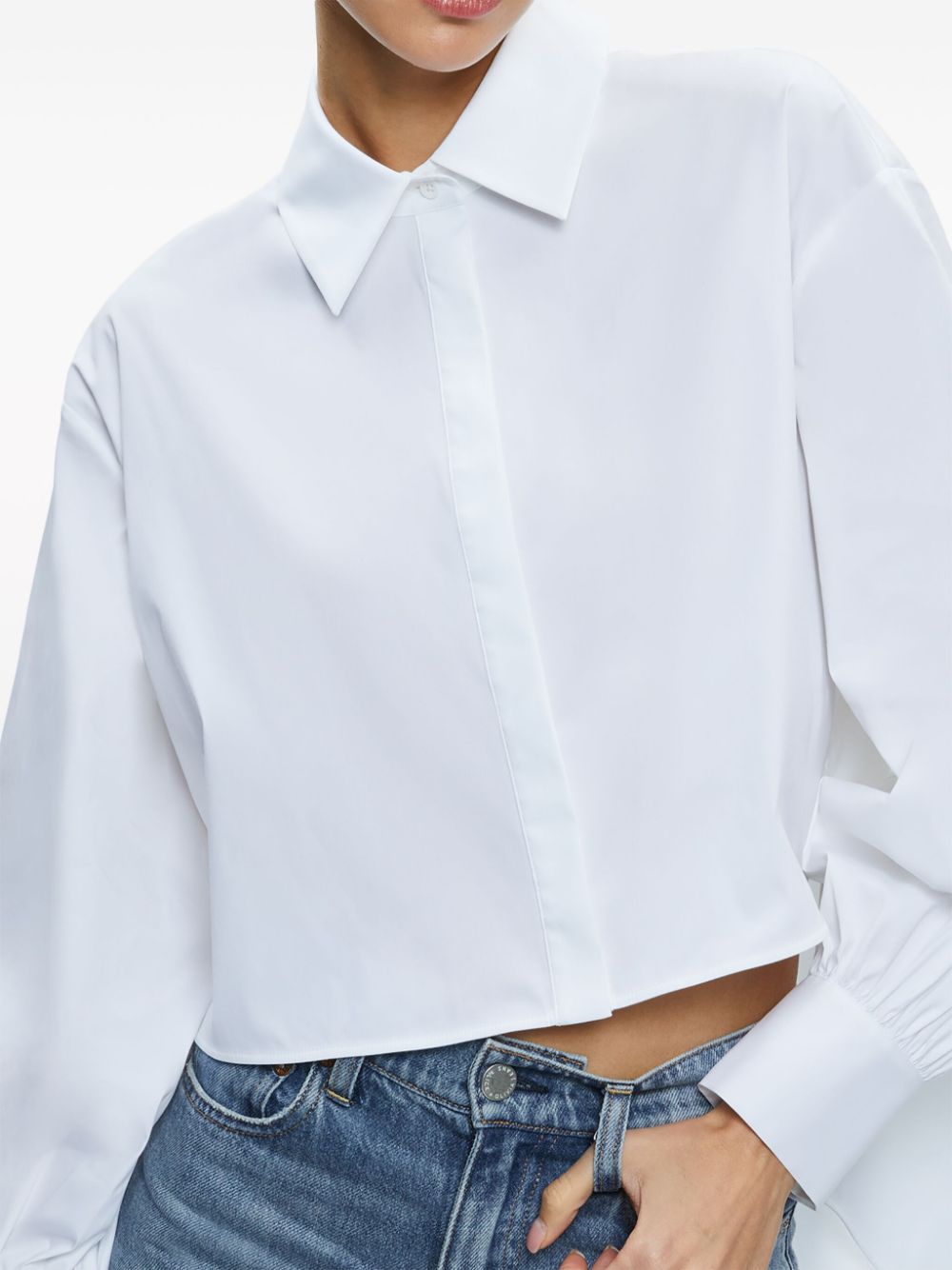 Shop Alice And Olivia Finely Hi-low Shirt In White