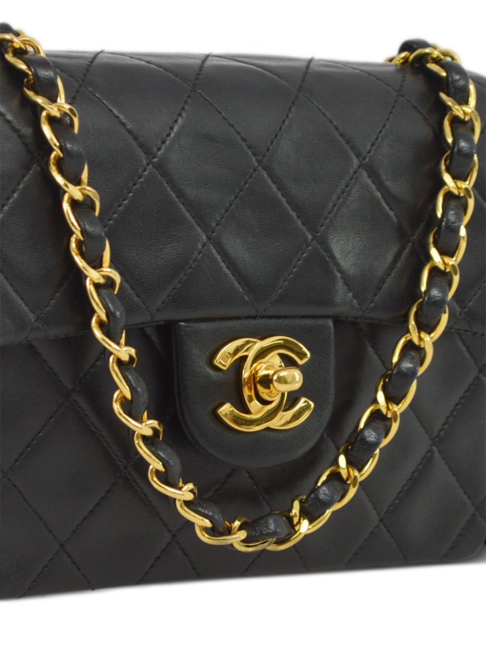 Chanel discount mini 17