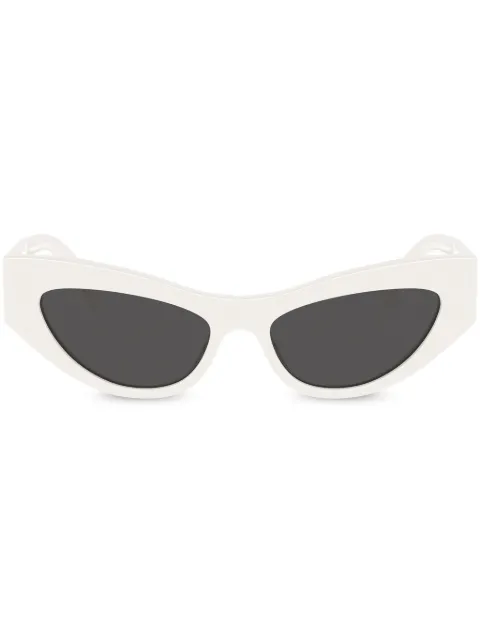 Dolce & Gabbana Eyewear DG-plaque cat-eye frame sunglasses
