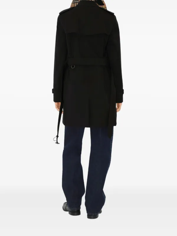 Burberry Trench Coat Kensington Heritage | Preto | FARFETCH BR