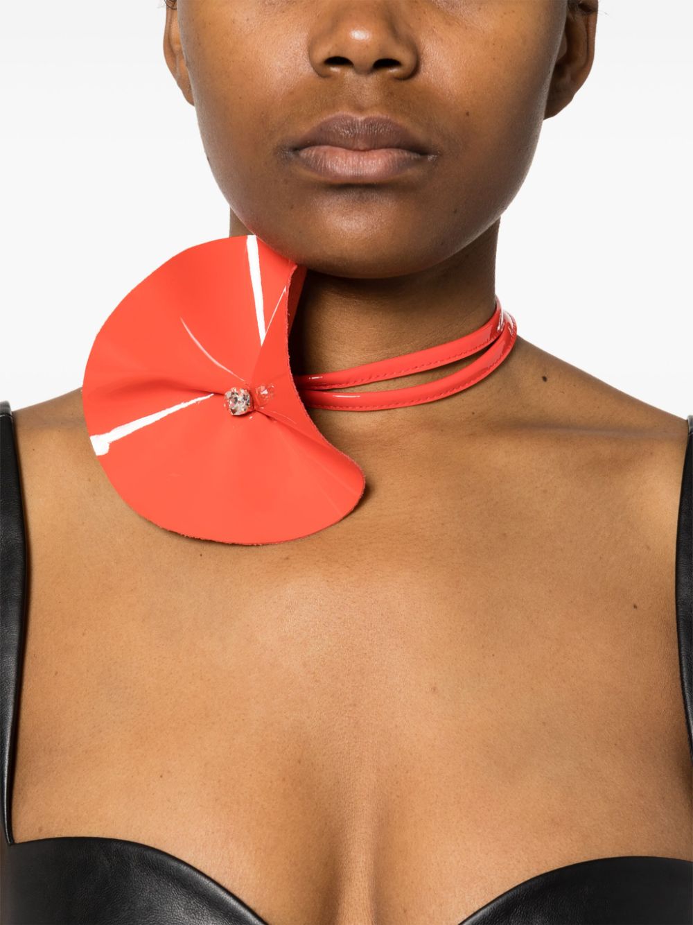 David Koma floral-appliqué choker necklace - Rood