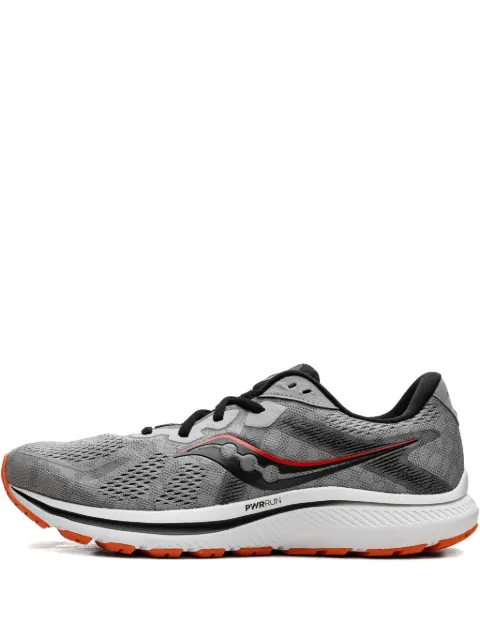 Saucony Omni 20 “Alloy/Fire” スニーカー