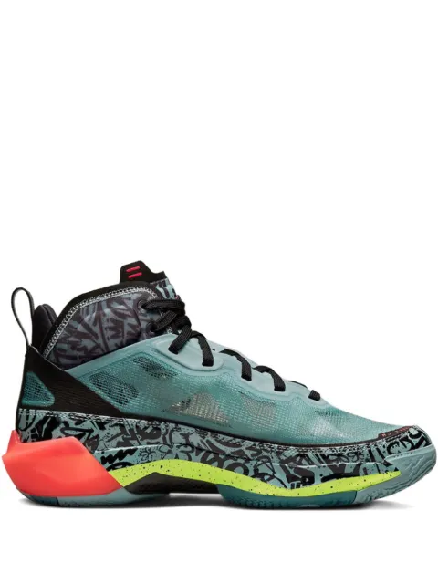 Jordan tenis Air Jordan 37 SATOU en colaboración con Satou Sabally