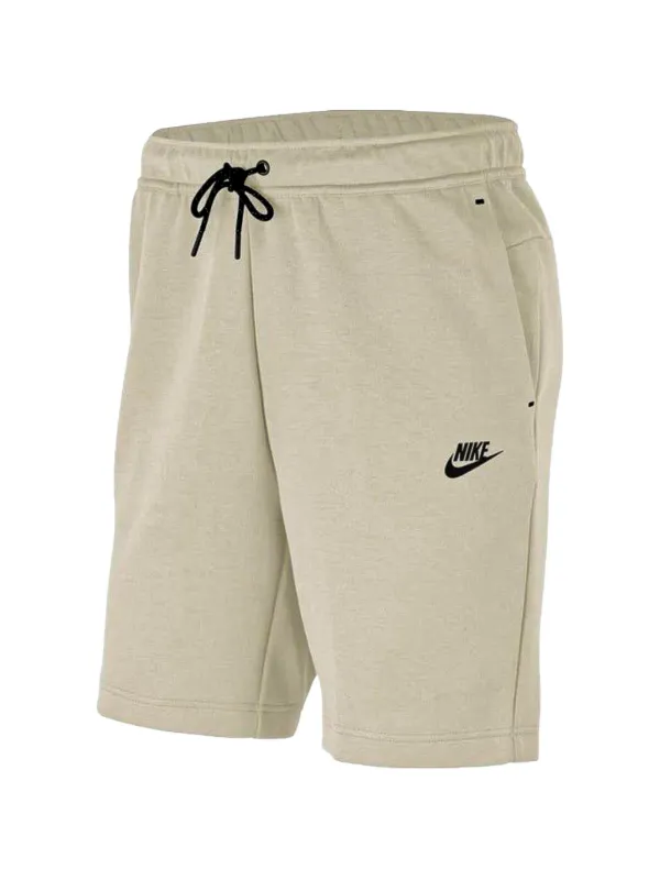 Nike テックフリース ショートパンツ | ニュートラル | FARFETCH JP