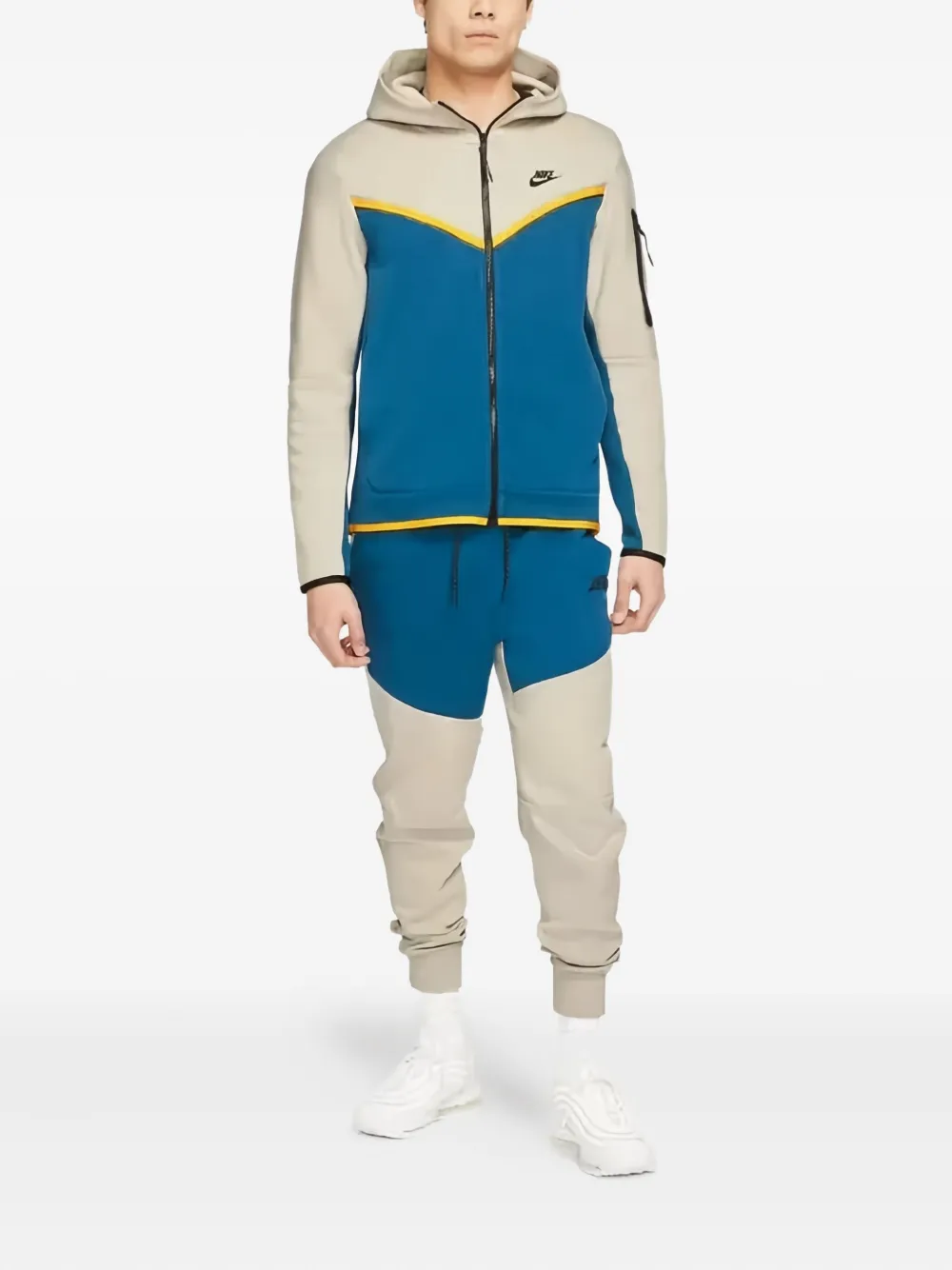 Nike Tech Fleece Joggers In Blue