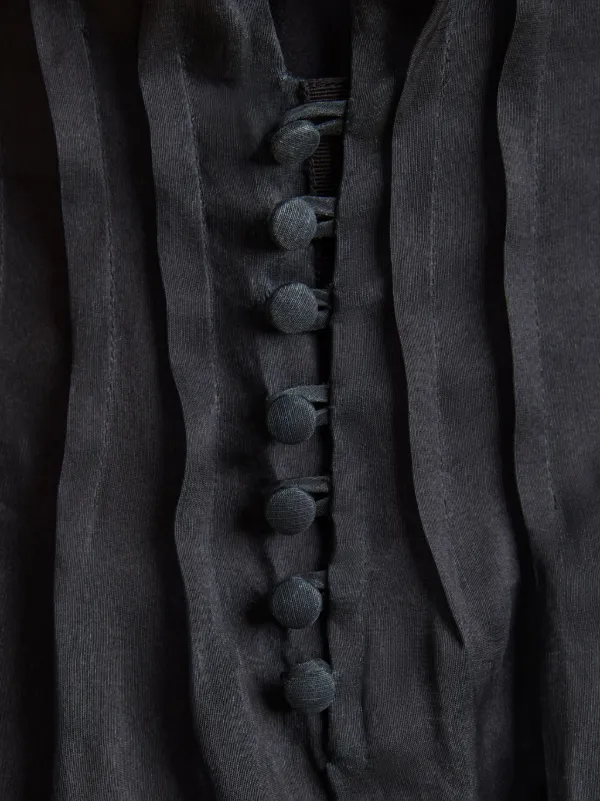 Tシャツ・カットソー KHAITE BLACK SILK TALSIE TOP Khaite Womens Black Talsie V-neck Silk Top Xs | ModeSens