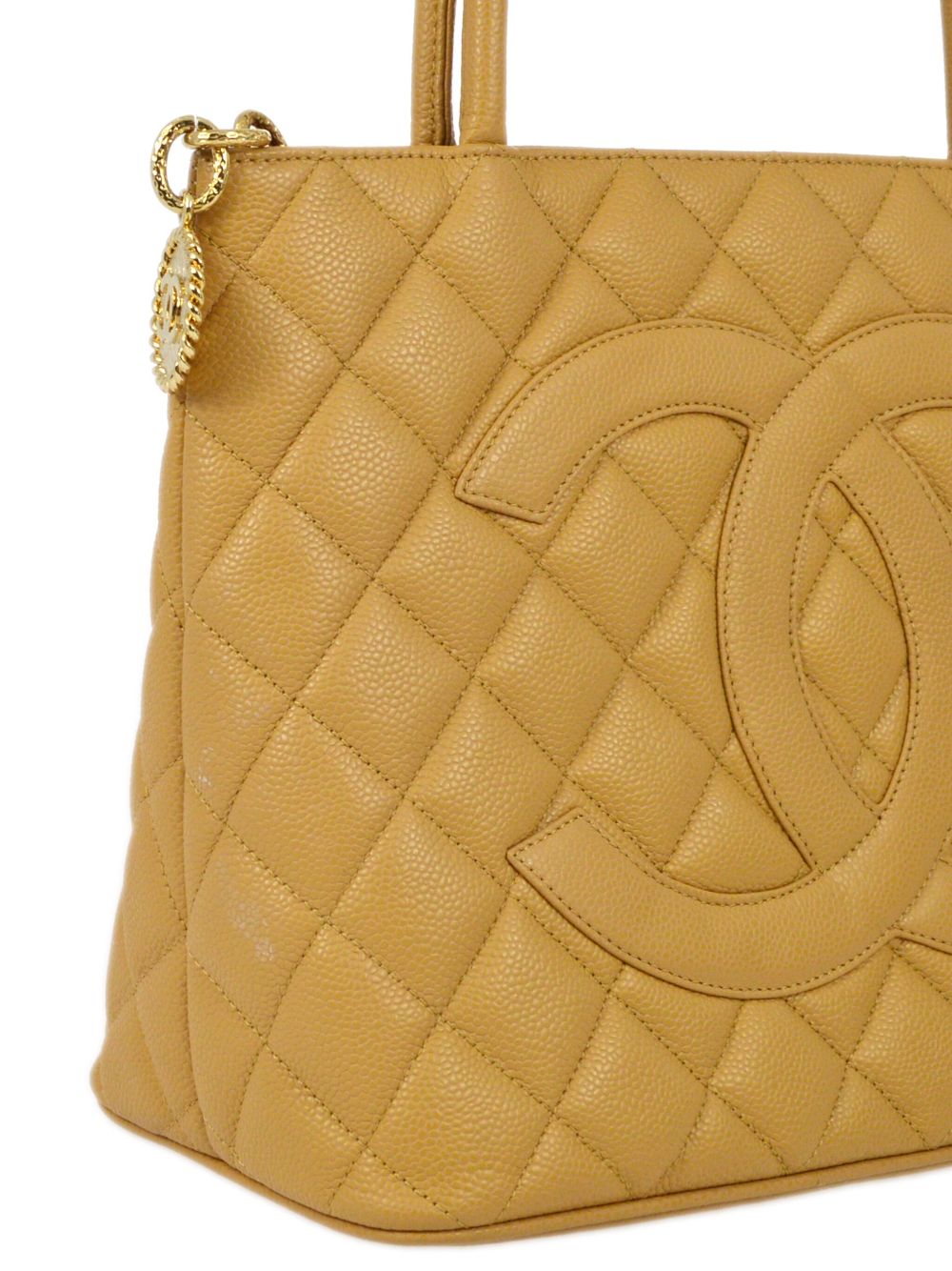 CHANEL 2007 Medallion handbag Women