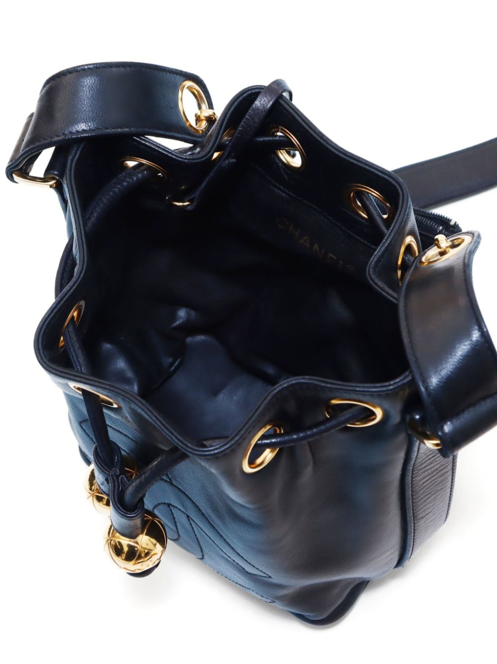 Pre-owned Chanel 1990s Cc Leather Bucket Bag In Black