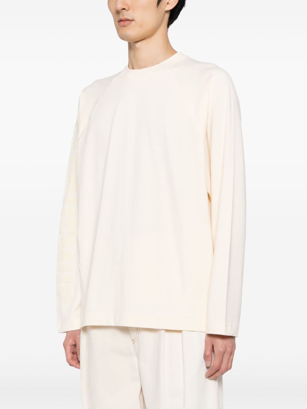 Shop Jacquemus Le T-shirt Typo Long-sleeve Cotton T-shirt In Neutrals