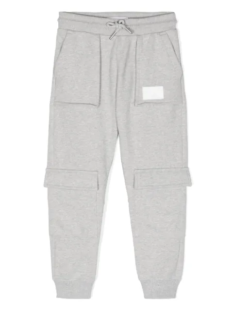 Calvin Klein Kids بنطال رياضي كارغو بأبليكة شعار الماركة