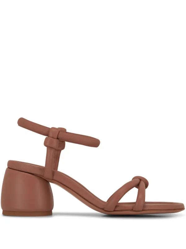 Cassis leather sandals