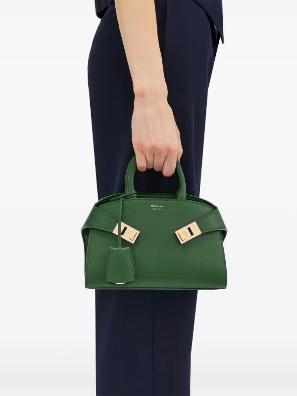 24AW new/FERRAGAMO スタージップレザートートバッグ Bag Green Ferragamo Star Zip Leather Tote Bag | Neiman Marcus
