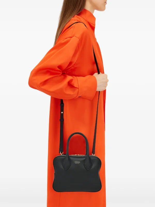 ずっと気になってた Ferragamo Star ミニハンドバッグ | ブラック | FARFETCH JP バッグ