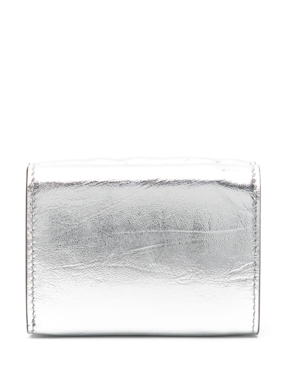 FENDI Baguette metallic leren portemonnee Zilver