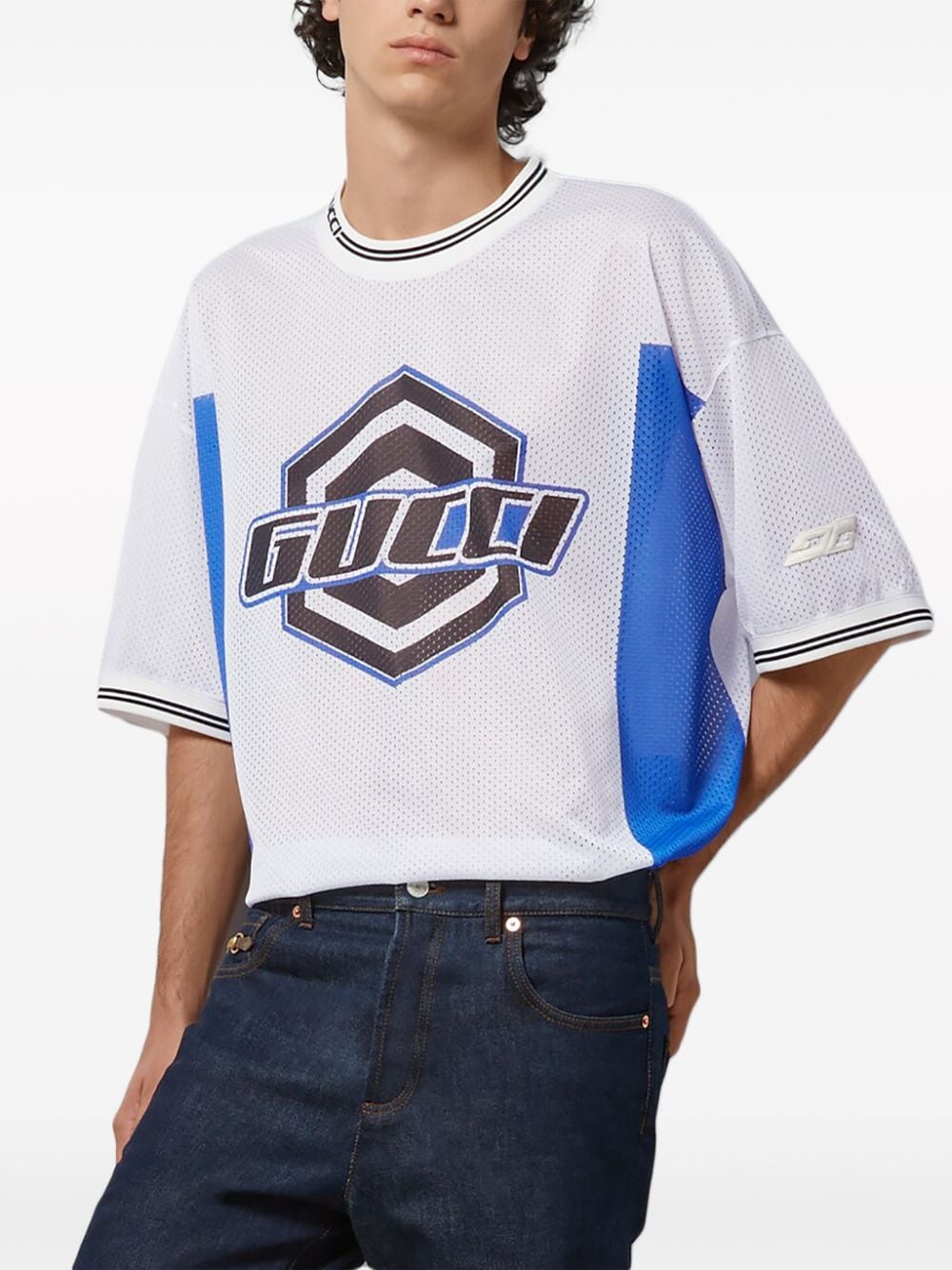 Shop Gucci Emblems-print Short-sleeved T-shirt In Weiss