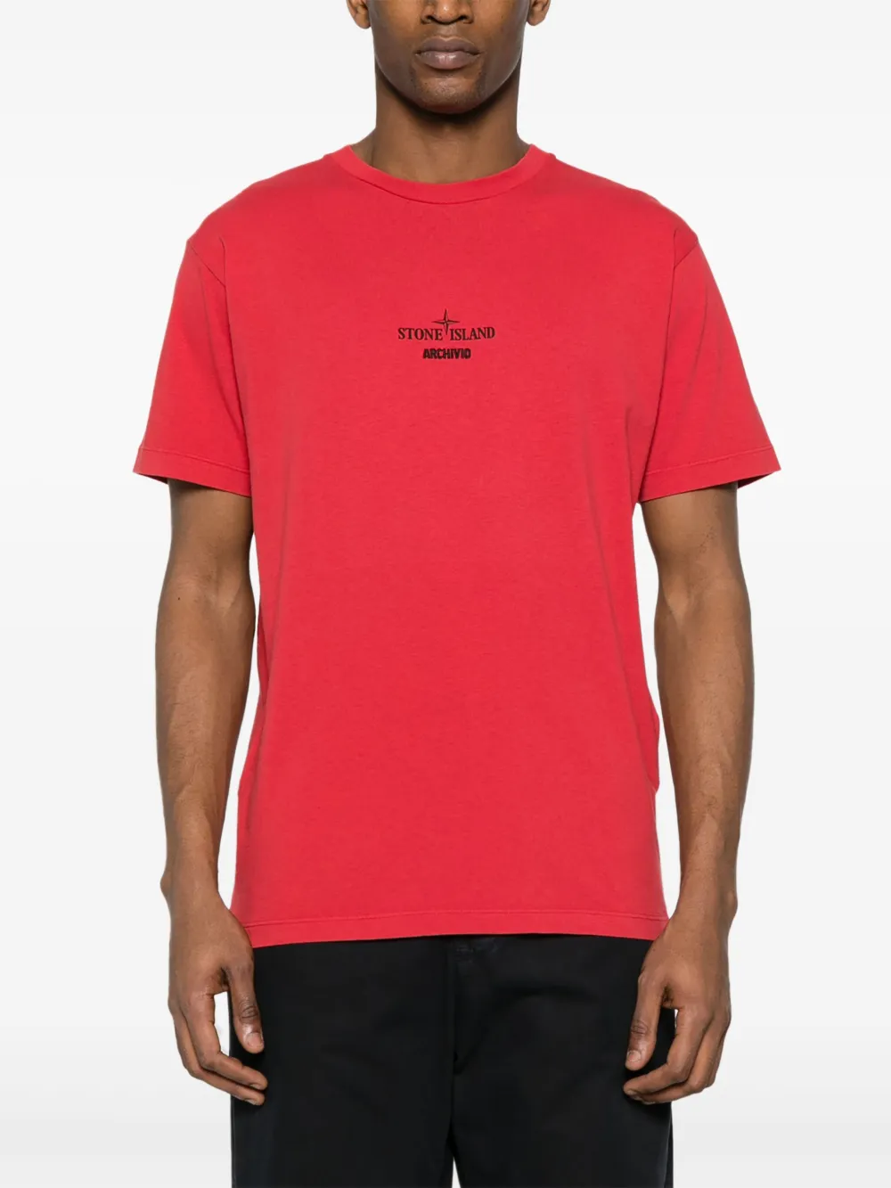 Shop Stone Island Logo-print Cotton T-shirt In Red