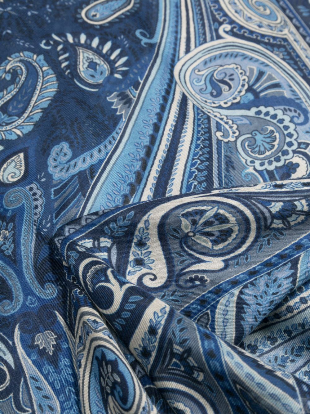 Shop Etro Baroque-pattern Frayed Scarf In Blue