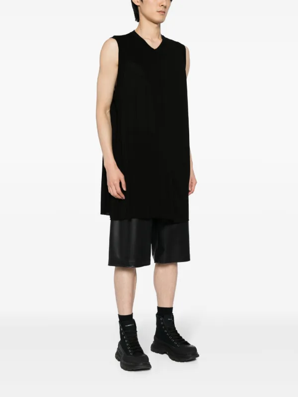 Julius Sleeveless long-length T-shirt | Black | FARFETCH BN