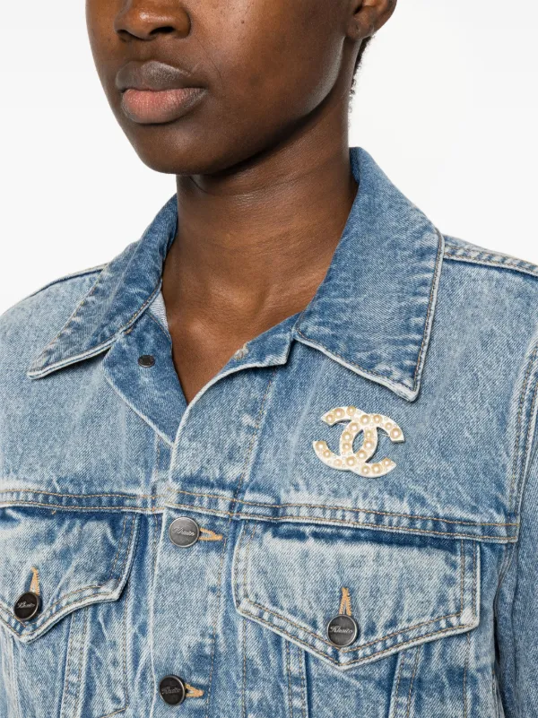 CHANEL Pre-Owned 2003 CC-shaped pearl-embellished Brooch White