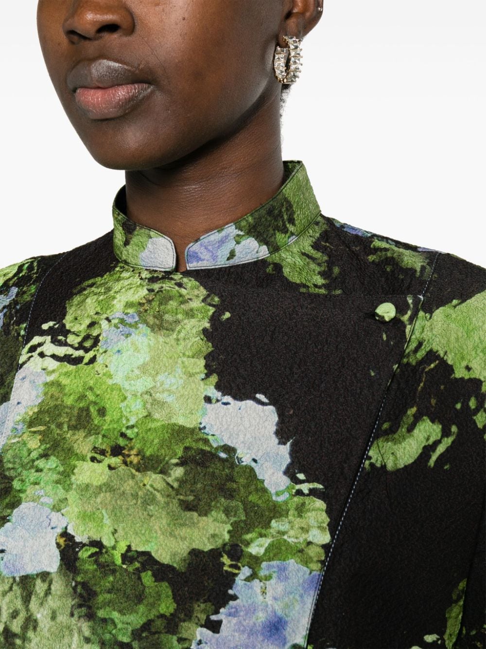 Shop Victoria Beckham Abstract-print Silk Blouse In Schwarz