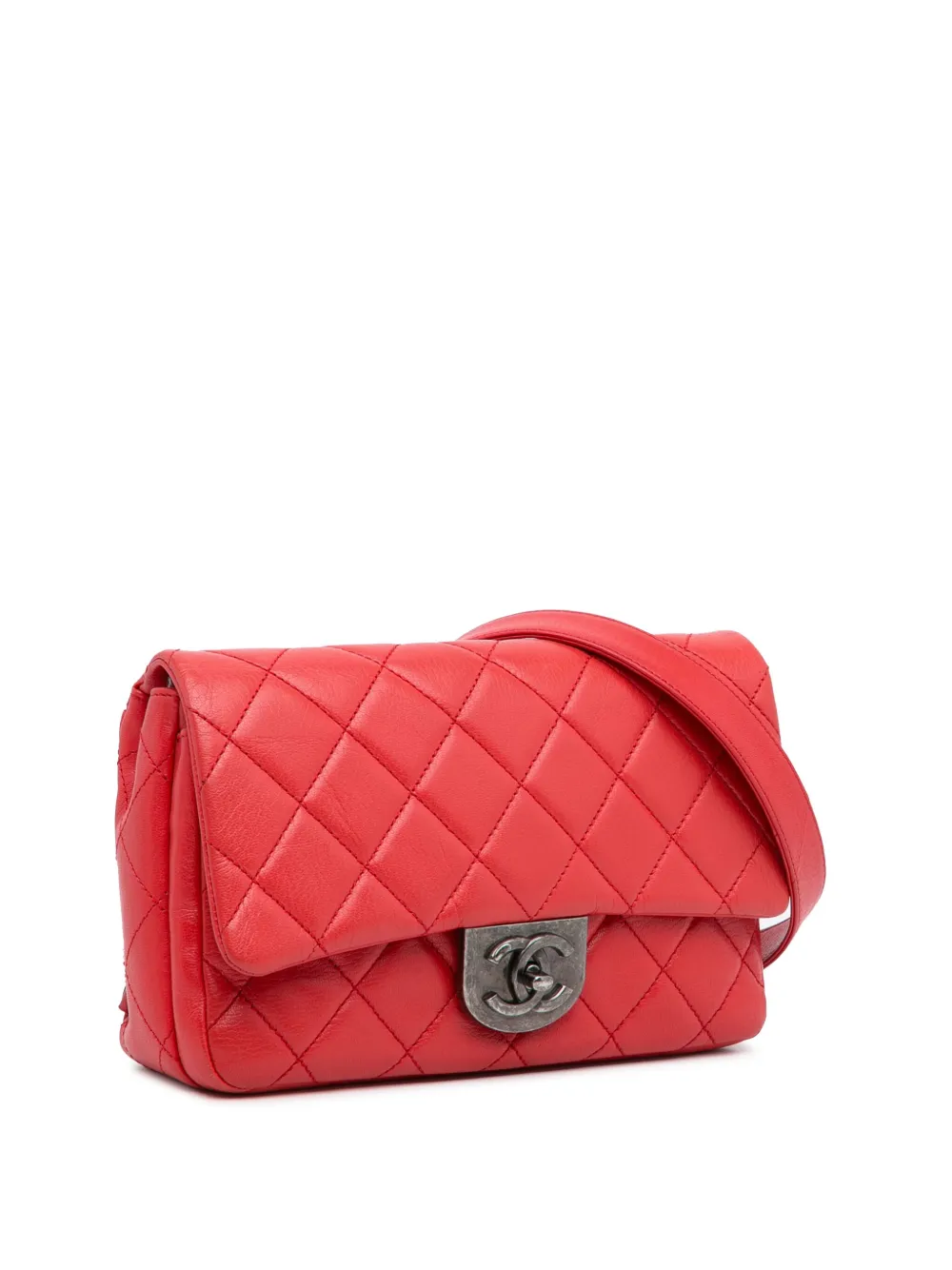 Pre-owned Chanel 2016-2017 Cc Diamond-quilted Two-way Bag In Red