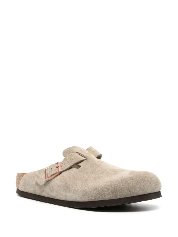 1906A sneakers