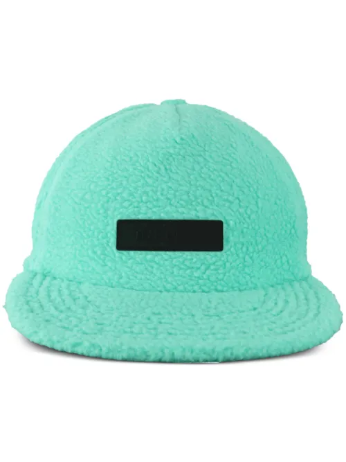 Casquette à patch logo - FEAR OF GOD ESSENTIALS - Modalova