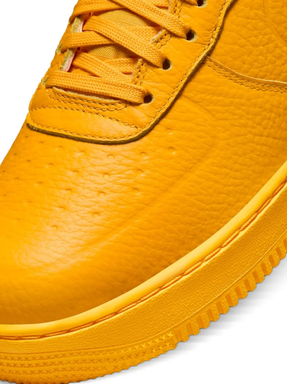 Nike Air Force 1 '07 Pro-Tech "University Gold" sneakers Oranje