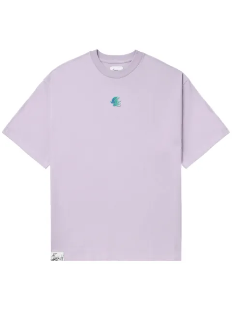 izzue playera con logo estampado