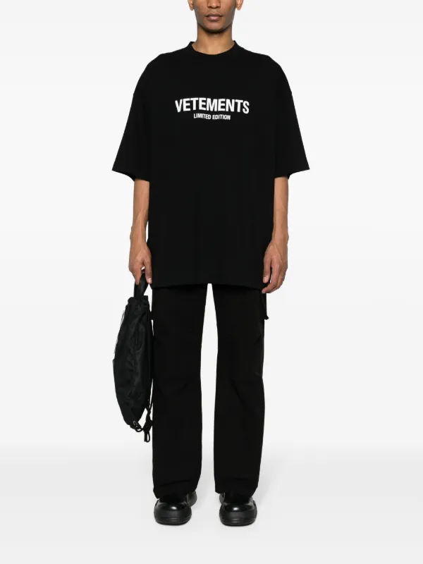 VETEMENTS I Love Logos クロップド コットン Tシャツ 人気 VETEMENTS I Love Logos-print T-shirt | White | FARFETCH