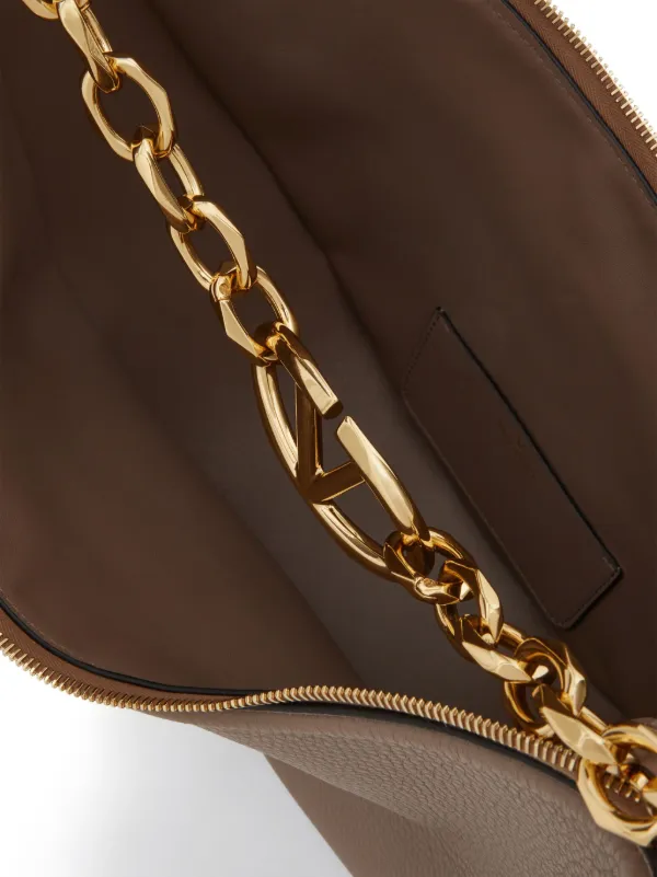 Valentino Garavani Vロゴ ムーン ショルダーバッグ M | ブラウン
