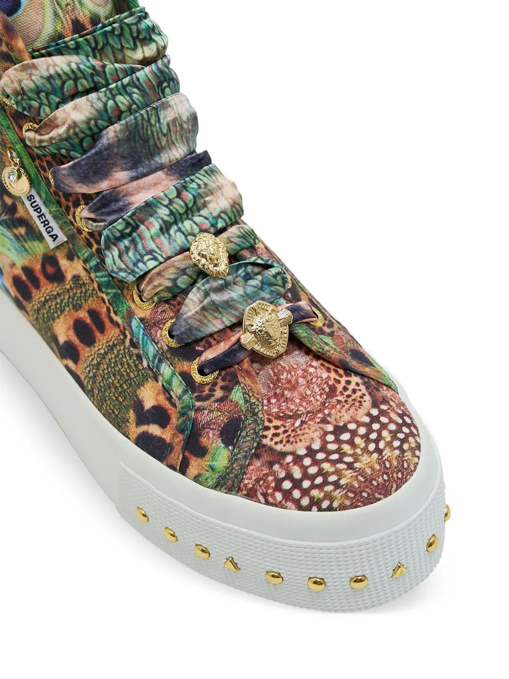 Camilla x Superga sneakers met studs en pauwprint Groen