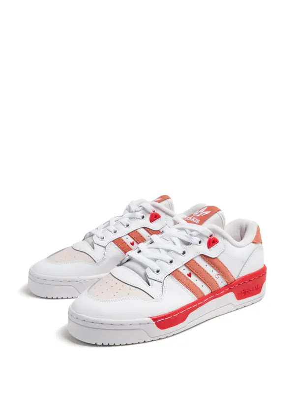 Adidas Rivalry Low レザースニーカー | ホワイト | FARFETCH JP