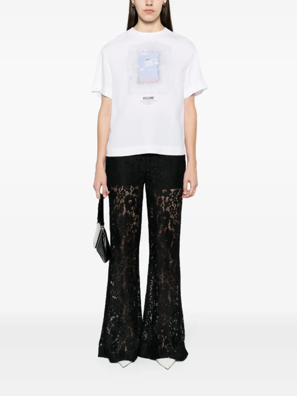 【関税&送料込】Moschino White Crepe T-Shirt Moschino graphic-print Crepe T-shirt | White | FARFETCH GE
