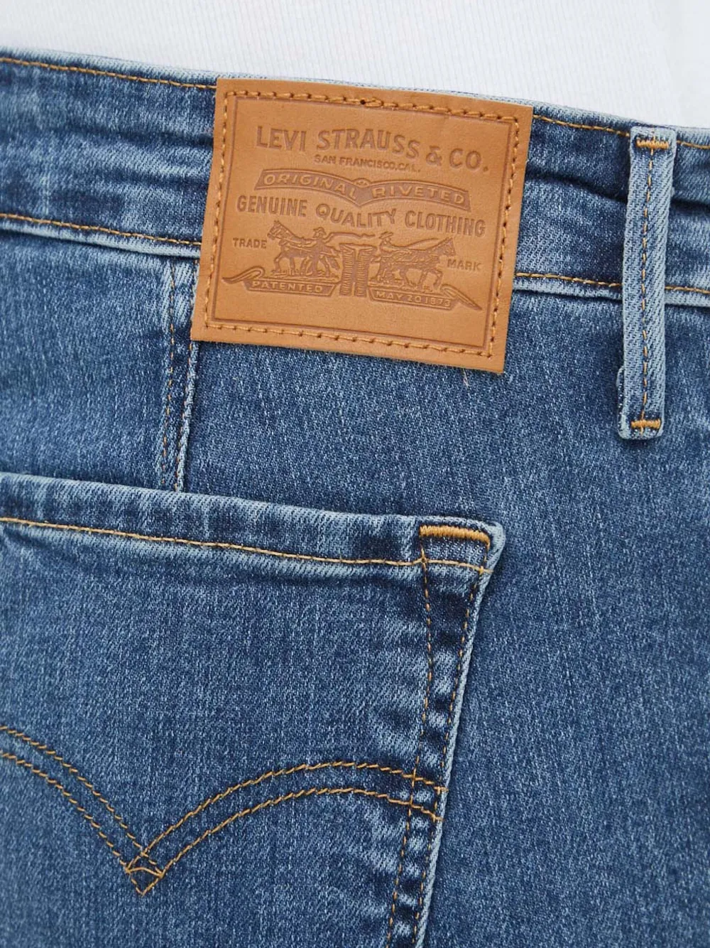 Levi's 712 Five-pocket Jeans In Blue