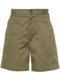 Moncler logo-patch bermuda shorts - Green