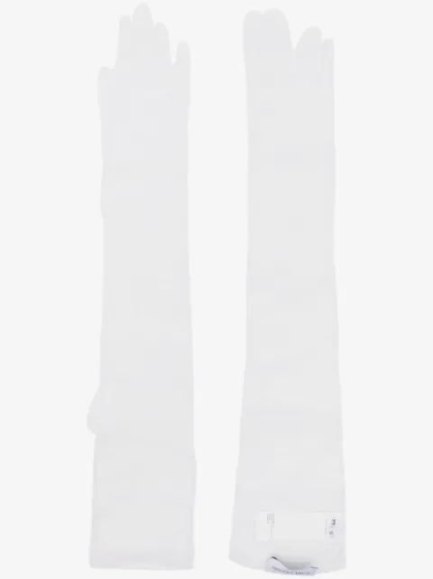 Ioana Ciolacu elbow-length gloves