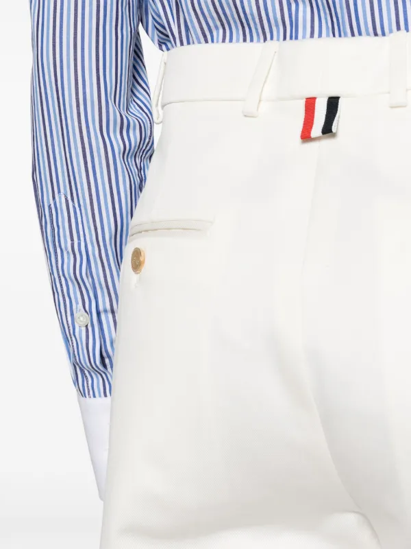 国内発 THOM BROWNE ホワイトコットンプリーツクロップドパンツ Thom Browne プリーツ クロップドパンツ | ホワイト | FARFETCH JP