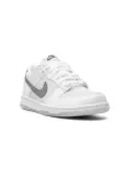 Nike Kids Dunk Low ""Reflective Swoosh"" sneakers - White