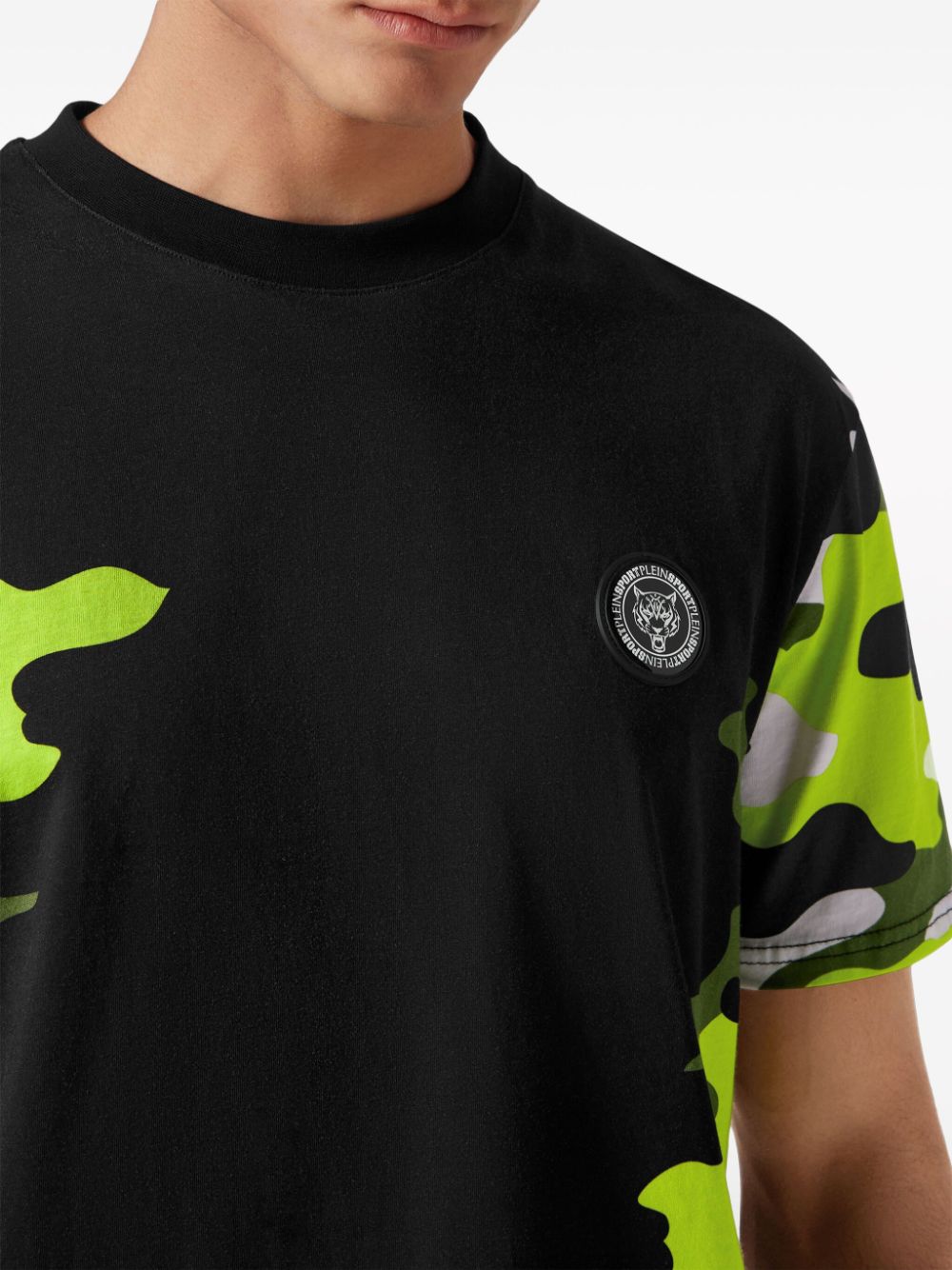 Plein Sport Katoenen T-shirt met camouflageprint Zwart