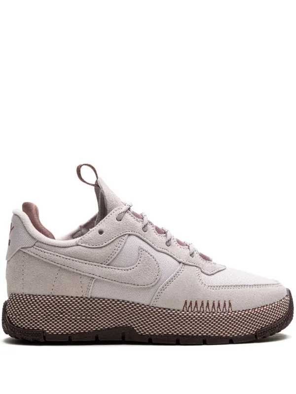 Nike air wild low on sale