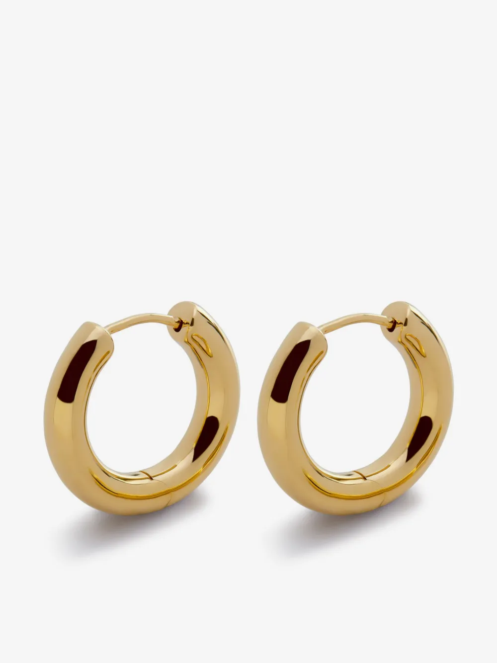 Essential small hoop earrings