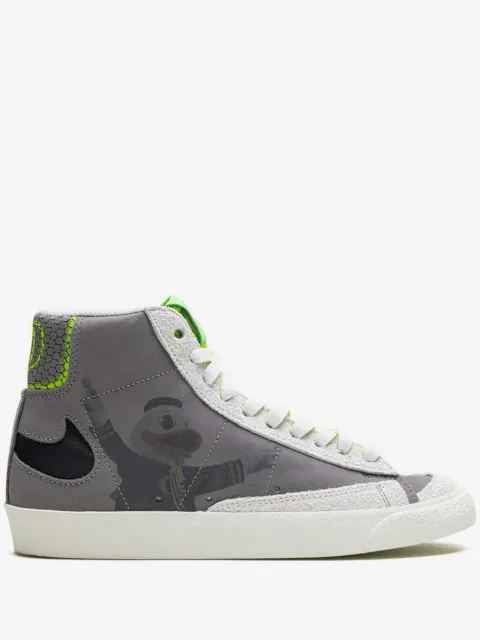 Nike Blazer Mid ’77 "University of Oregon Football" sneakers
